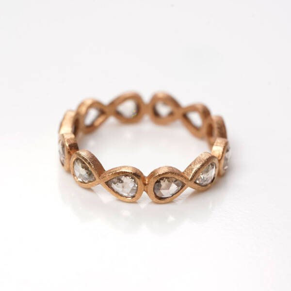 Infinite - Image 4