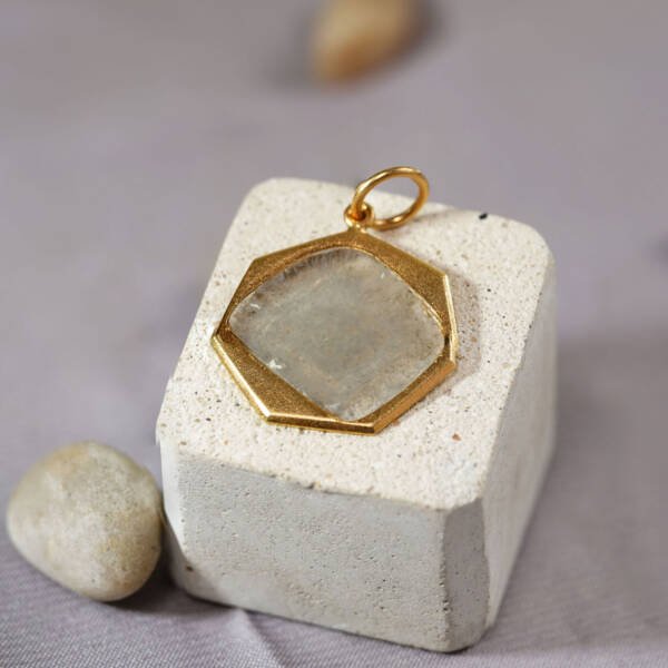 Looking glass - Image 3