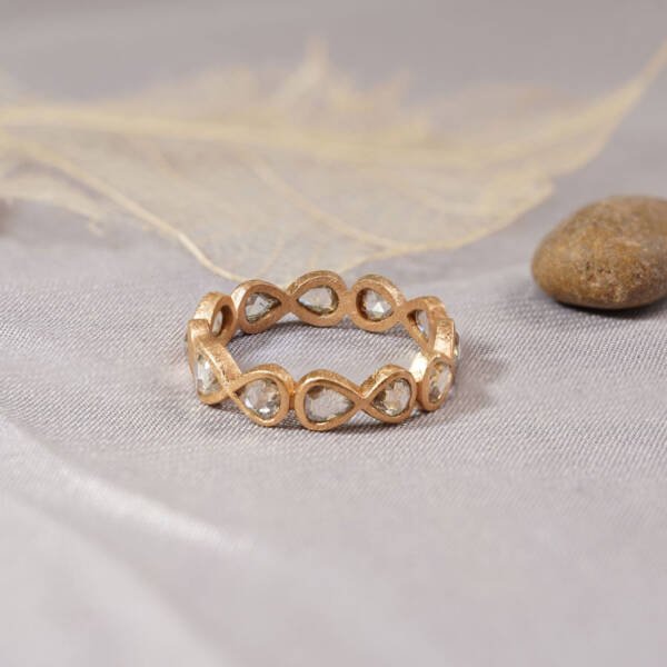 Infinite - Image 3